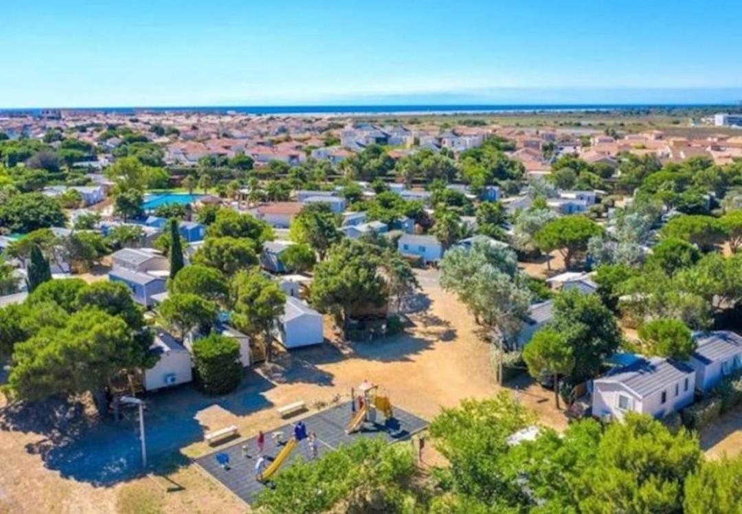 Les Mobil Homes De Naka, Une Entree Gratuite Pour La Reserve Africaine Port-la-Nouvelle Exterior photo